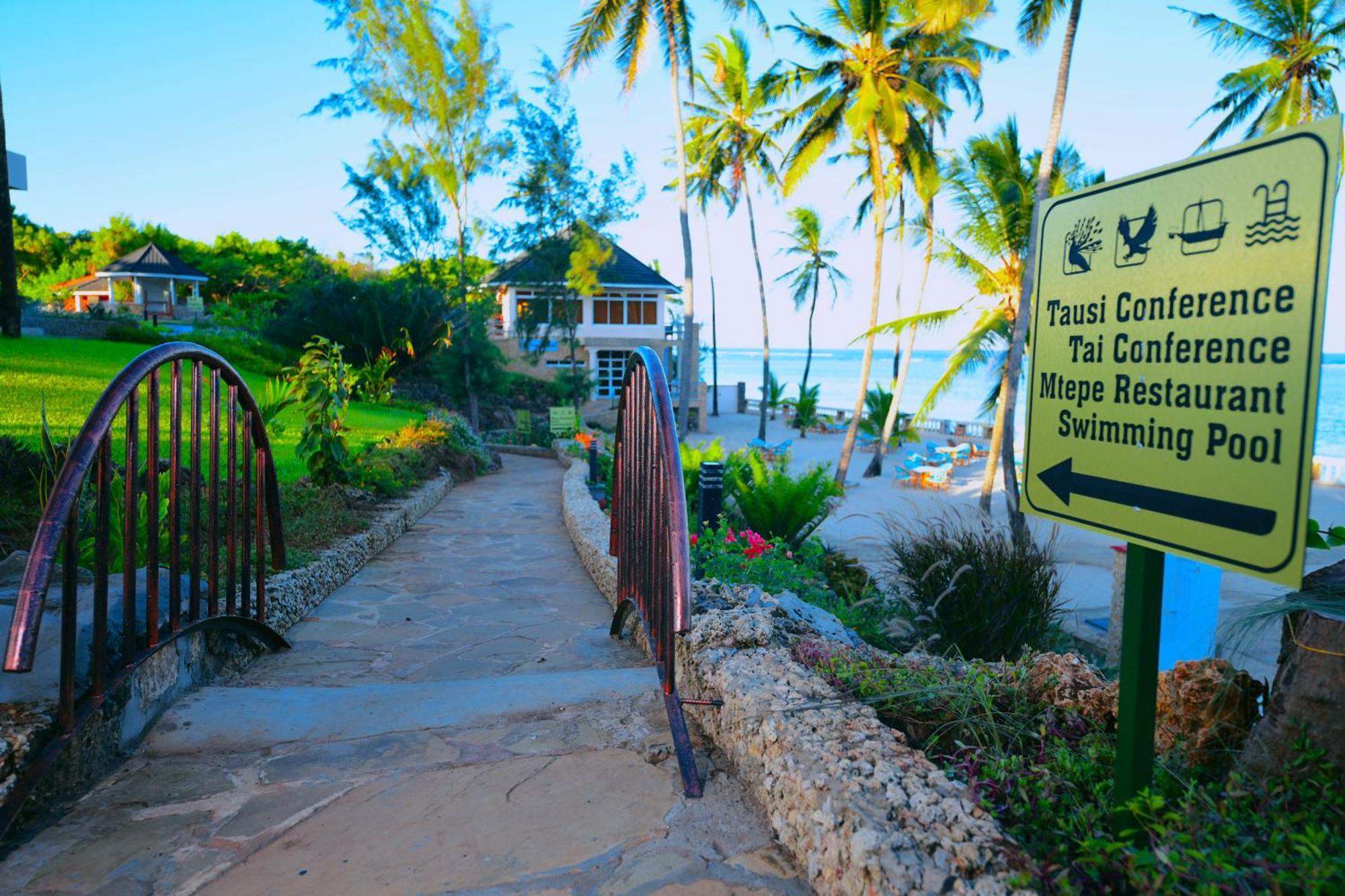Vipingo Beach Resort Tezo Buitenkant foto
